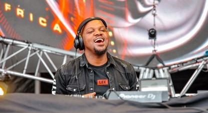 DJ Nkanyezi Kubheka or Kanya doing DJing on stage